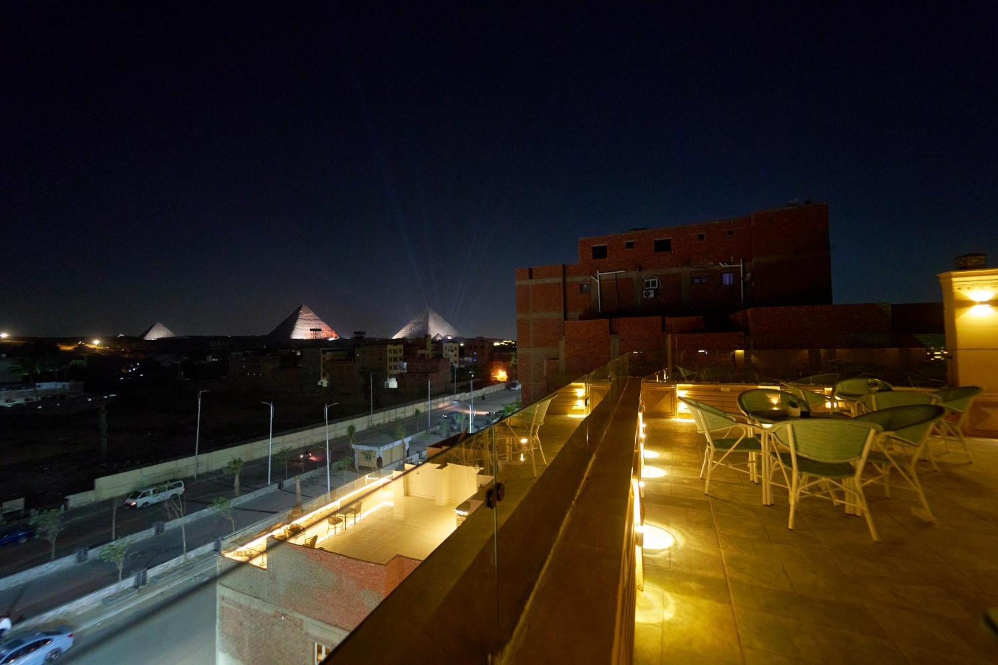 Crown Pyramids View Hotel Giza Exterior photo